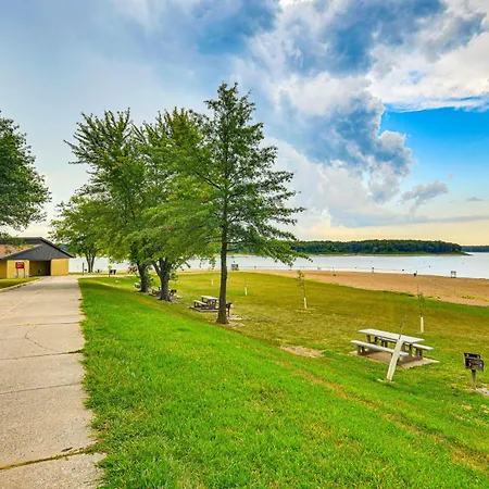 Family Condo By Mark Twain Lake And Jellystone Park